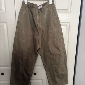 GAP High Rise Barrel Jeans in Khaki